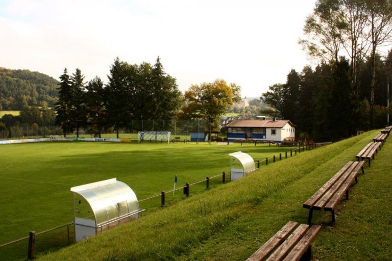Evi Gruner Sportgelände Hüttenbach